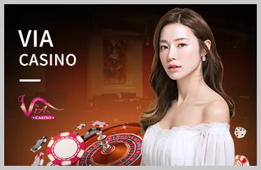 Người chia bài đang phát bài Blackjack